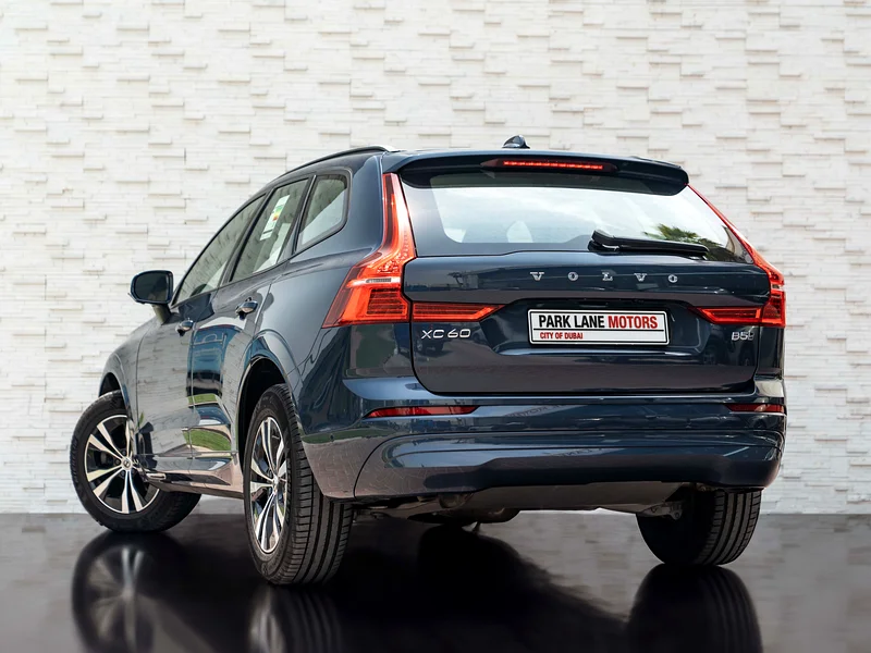VOLVO XC60 • B5 CORE • ONLY 10,000 KM’S •   • UNDER OFFICIAL VOLVO AGENCY WARRANTY • LIKE NEW63398488531843111