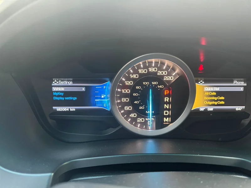 2015 Ford Explorer Limited in great condition63399888694530114