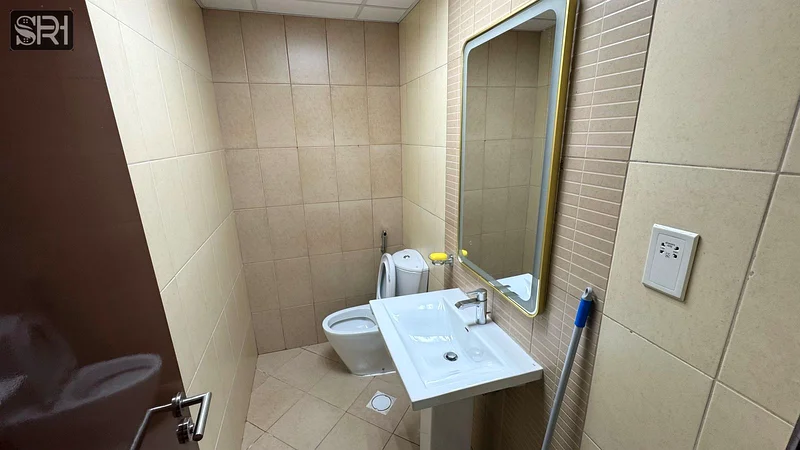 Furnished luxury apartment for sale in Ajman, 1750 sqft, 2 master bedrooms, living room, kitchen,2 bathrooms, ready to move in, priced at AED 660,00063866307156995114