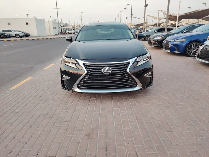 الشارقة سوق الحراج633986468366111119