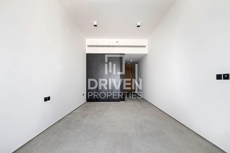 Ready to Move in | High-End Unit | Community View63788965005057112