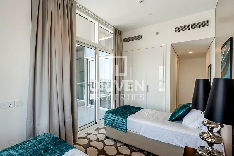 Greenery View | Stunning Layout | Tenanted64005978956545113