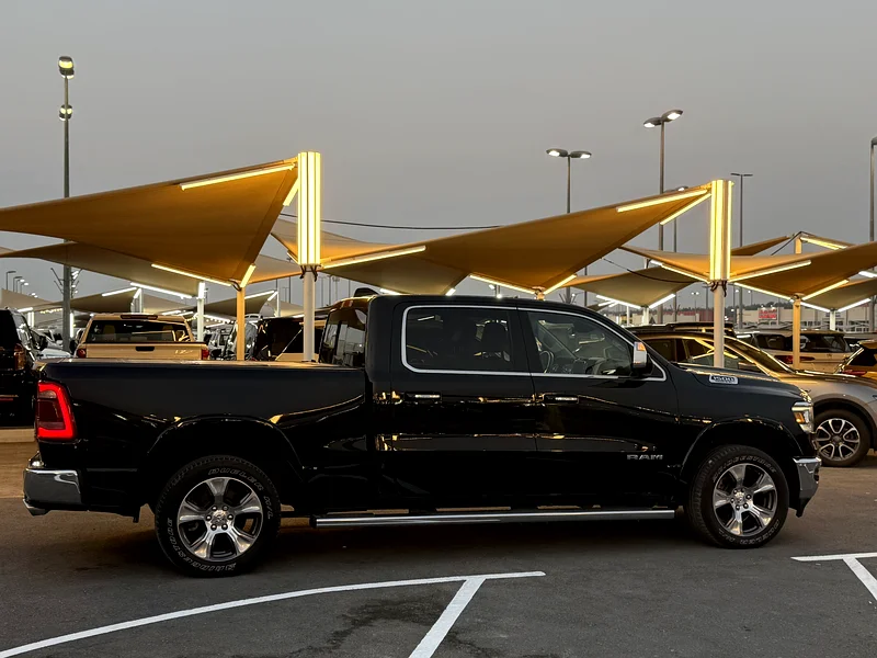 Dodge Ram Laramie 202263231636740610112