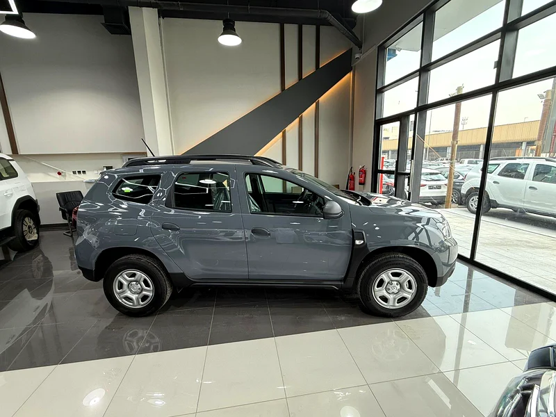 RENAULT DUSTER 2WD 1.6L 2025YM at an amazing price - Renault Duster 1600cc engine 4*263398496080131114