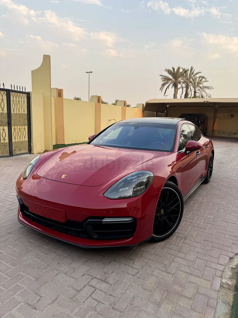Porshe panamera Gts 2019 Gcc63398652879362111
