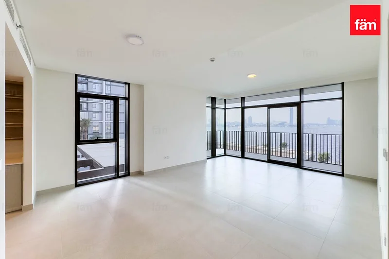09 LAYOUT | PRICE REDUCED NOW | SEA & PARK VIEW64026244624259111