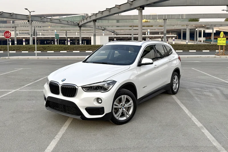BMW X1 sDrive20i 2017 GCC Specs (Full AGMC Service History / 2 Keys / Single Owner)63406212627073111