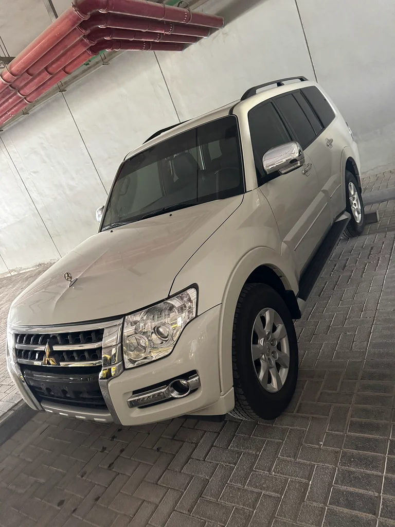 Mitsubishi Pajero 2022 Gls63231164635138117