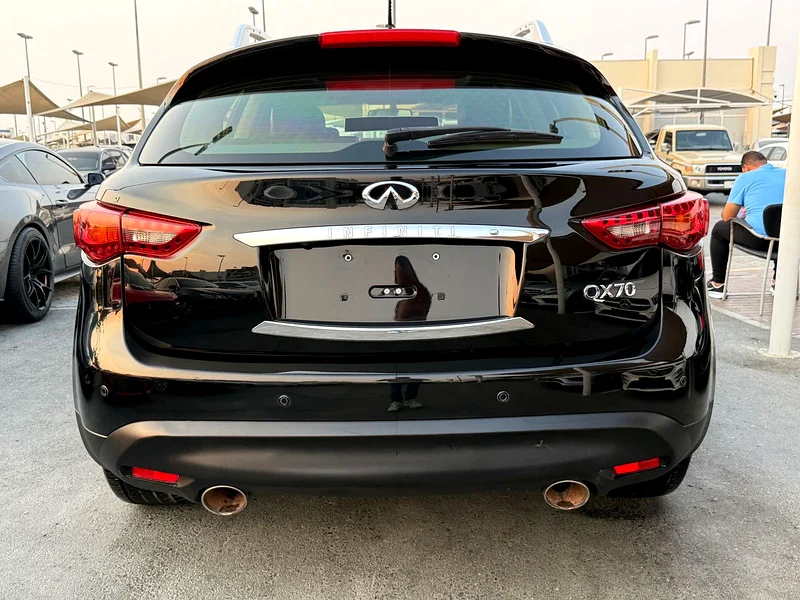 للبيع إنفينيتي QX70 موديل 2014 خليجى صبغ الوكالة نظيفة جدا مفتاحين اول مالك لا تحتاج مصاريف63231164872195114