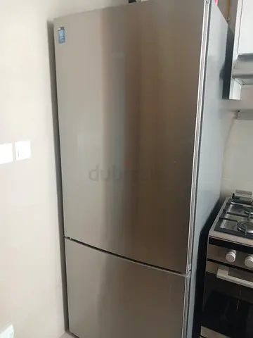 Siemens IQ300 Bottom Freezer Refrigerator latest model slightly used