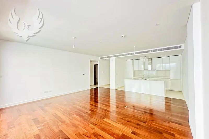Spacious and Modern One Bed with Pool View63948478393730110