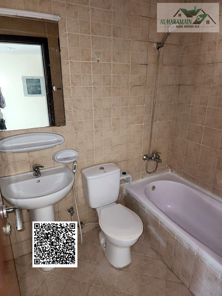 1-Bedroom Hall Apartment Garden City 620 Sq. Ft63240107685890113