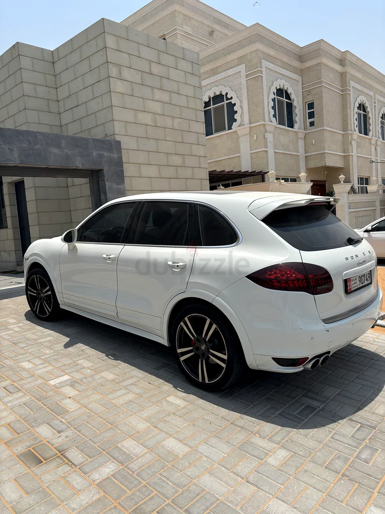 Porsche Cayenne63398654322947112