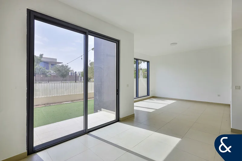 Green Belt Backing | Close To Pool | 4 Bed64045900909057114