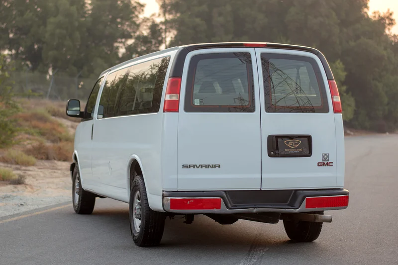 2019 | GMC Savana | 15-Seater Passenger Van | GCC Specs | Automatic | Ref#G3230163398498620418113