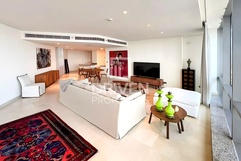 Newly Upgraded | High Floor | Prime Location63925154010499112