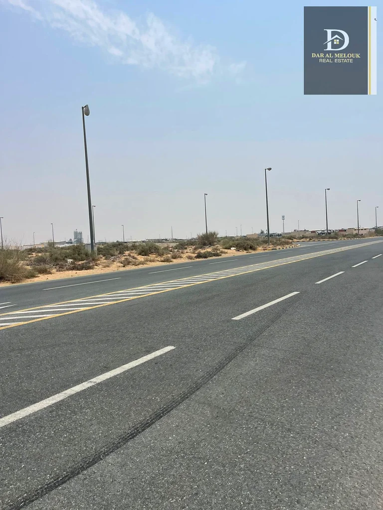 For sale in Sharjah, Al Sajaa Al Hano Al Qadeem area  Industrial land area  17,000 square feet,63819316153858114