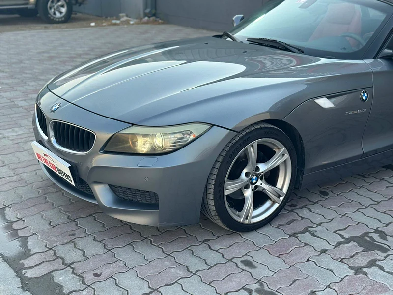 BMW Z4 2013, 190,000 km, M-KIT, GCC specs, 2.0 liters V4, convertible, very good condition for its age63406333807873113