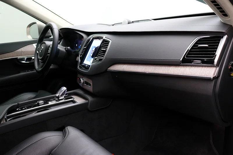 2023 VOLVO XC90 ULTIMATE BRIGHT - Certified by Al Futtaim63398480320001114