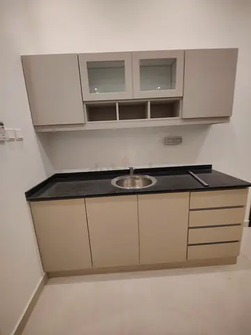 Stylish and Modern Kitchen Cabinet for Sale