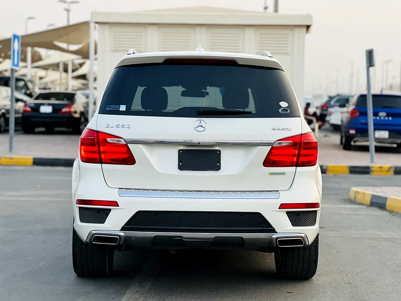 GL550_Year 2014_Auction Grade 4.5_KMs 93000_AMG Package_Fresh Japan Import_V8_Family Car_No Accident63399919832065113