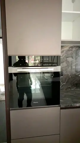 Sleek Miele Built-In Oven for Modern Kitchens