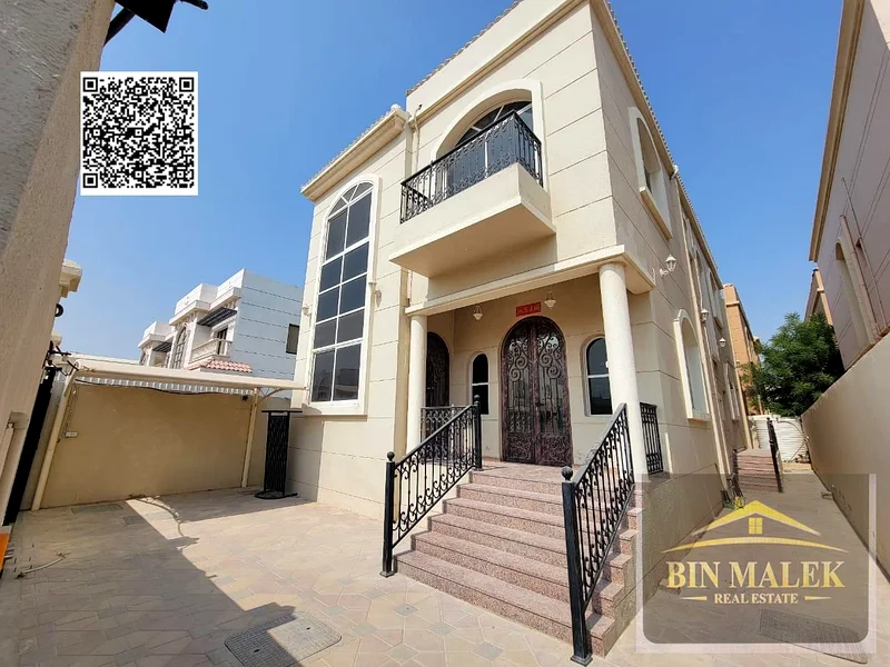 ready to move // ground+one floor villa // prime location // freehold area // good price // easy exit to high way63878605125122110