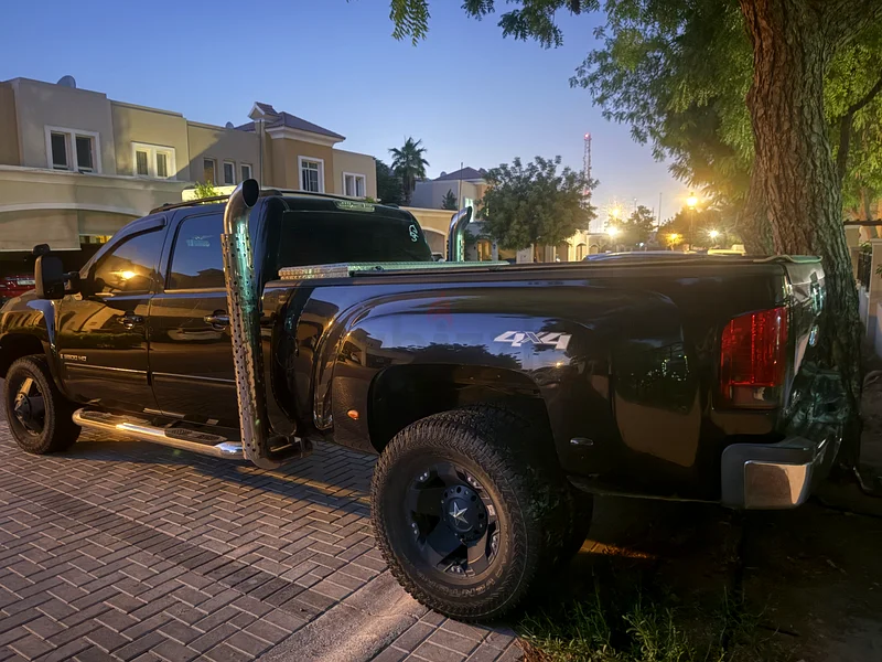 شيفروليه سيلفرادو إتش دي 3500 شاحنة وحشية بستة عجلات63398562697857114