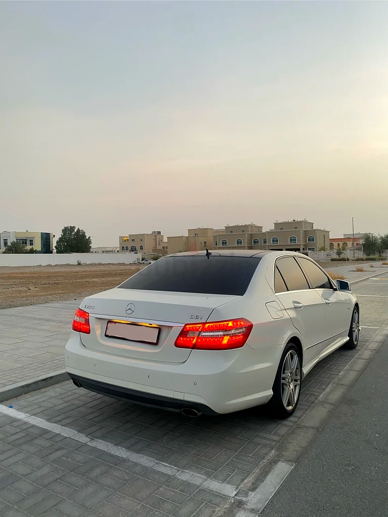 للبيع: مرسيدس بنز E250 أفنتغارد 2010 | طقم AMG | مواصفات دول مجلس التعاون الخليجي63399933620098113