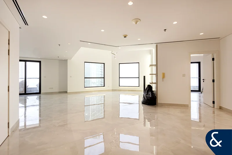 بنتهاوس مُحدّث بدرجة عالية | نادر التواجد في السوق63936476970115112