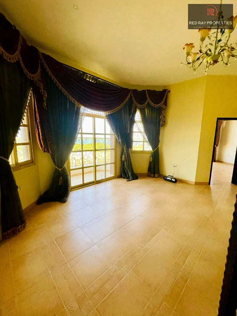 فيلا رائعة مكونة من 5 غرف نوم للإيجار63813320001666114