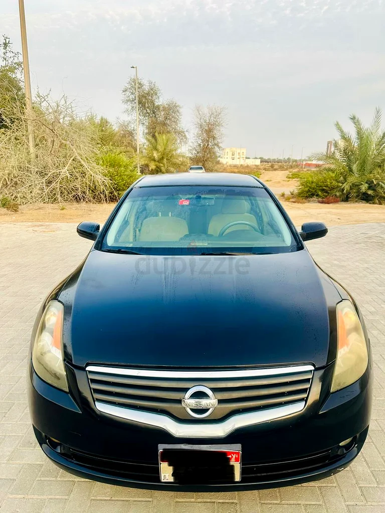 Nisan Altima 2008 American for sale in Al Rahba area633999730579211122