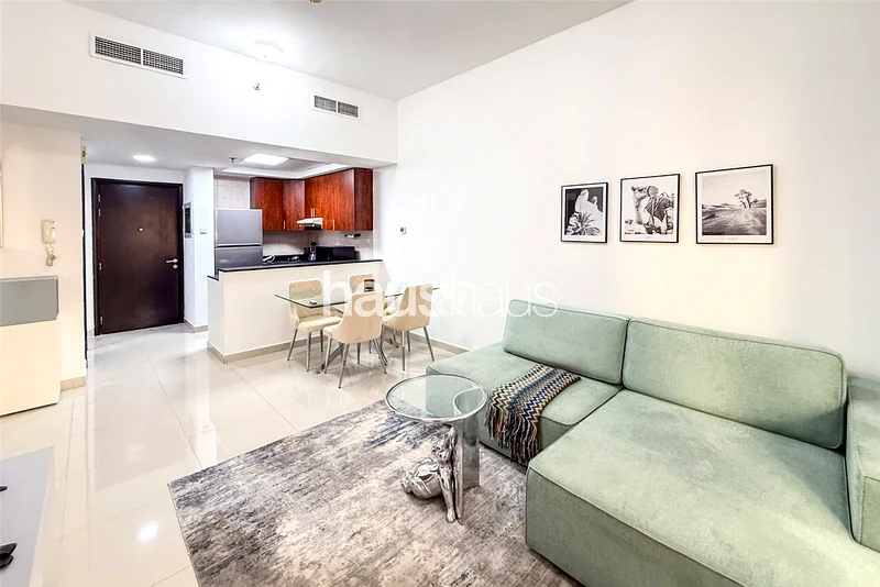 Vacant | Marina View | High Floor64040037371010111