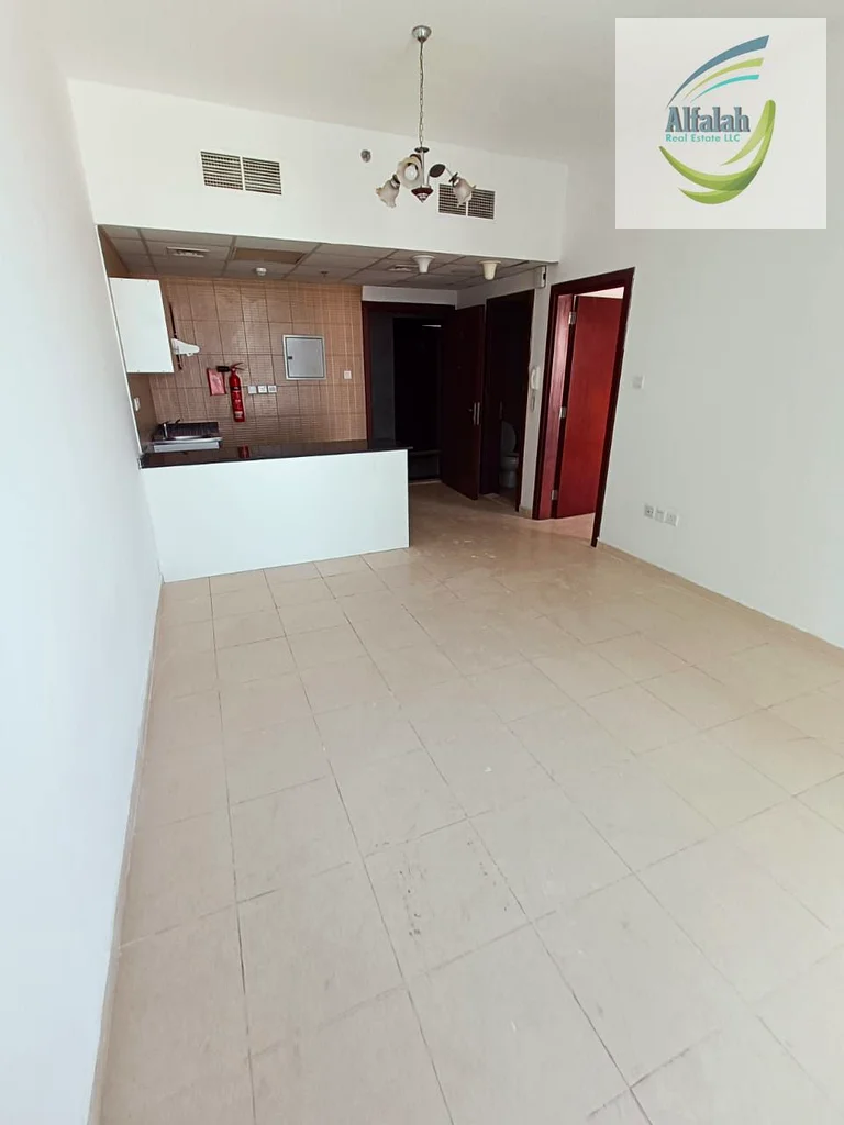 One-bedroom apartment with a, 2 bathrooms, and a balcony With parking63891019991937112