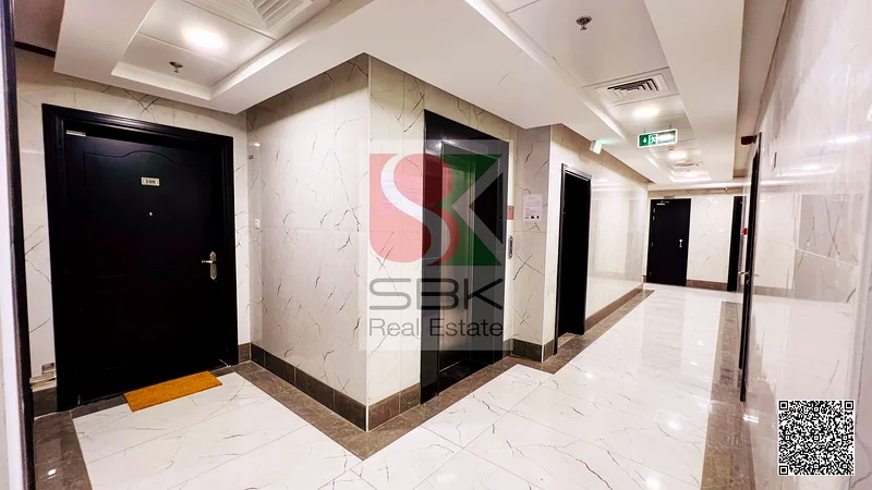 شقة واسعة مكونة من غرفة نوم واحدة للايجار في راشدية 2، عجمان63401975731329111