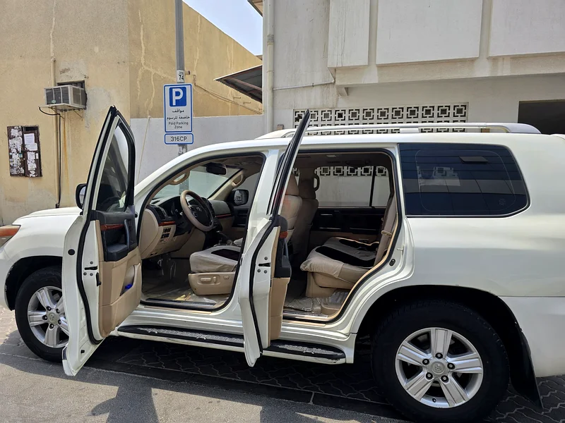 Land Cruiser - Family Driven SUV63399947727874113