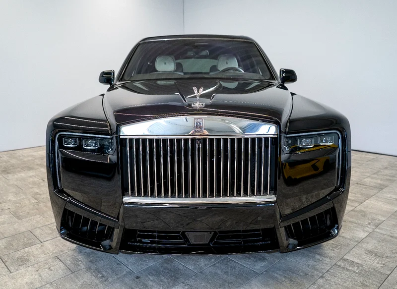 Rolls-Royce Cullinan Series II Black63406926448514114
