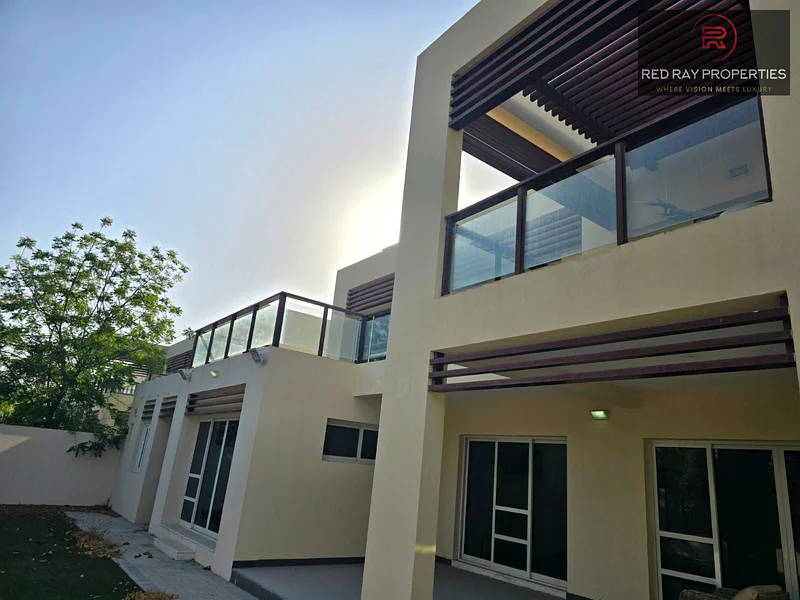 Luxurious Furnished 5 Bed+Maid Upgraded to 5 Bed63860144259458111