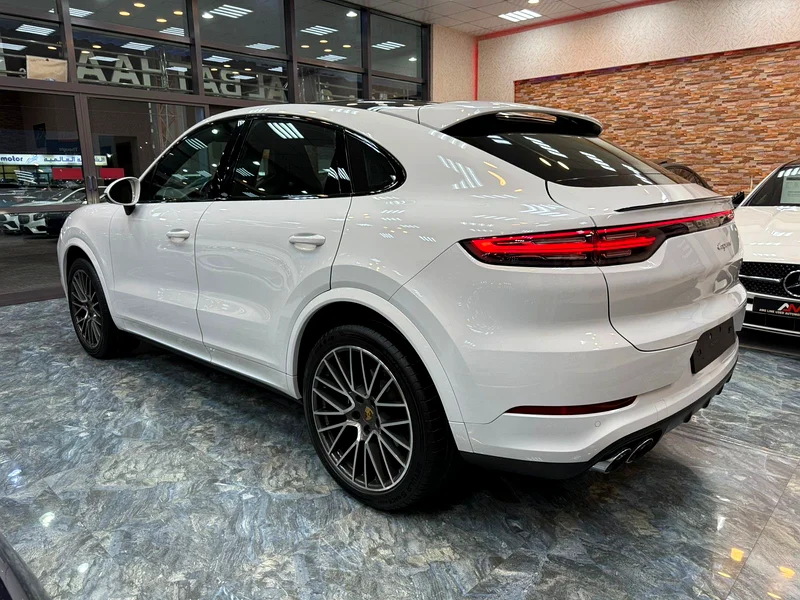 Porsche cayenne63398657097347114