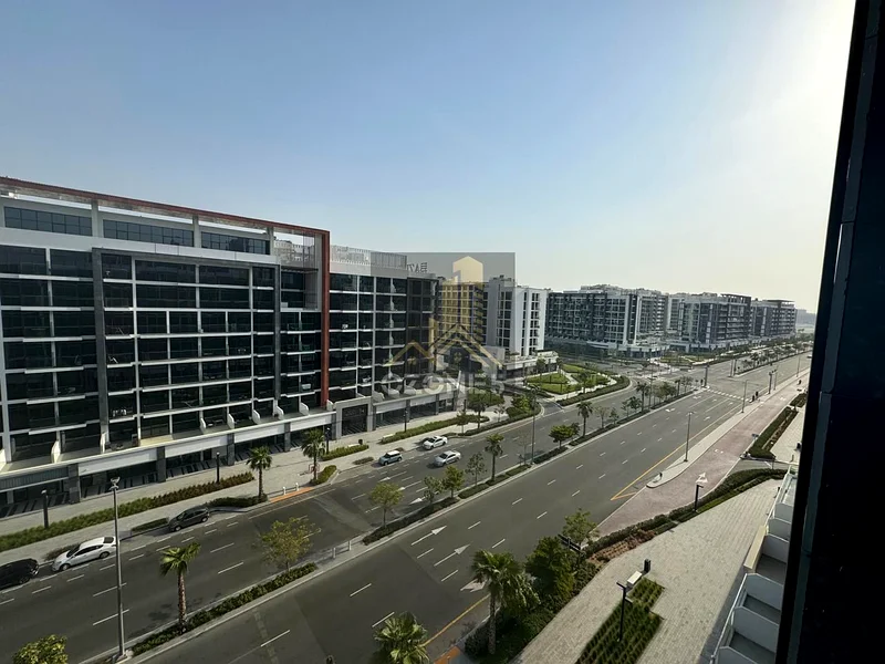 صفقة للمستثمرين، واجهة بوليفارد رئيسية، وحدة كلاسيكية63975411770243114