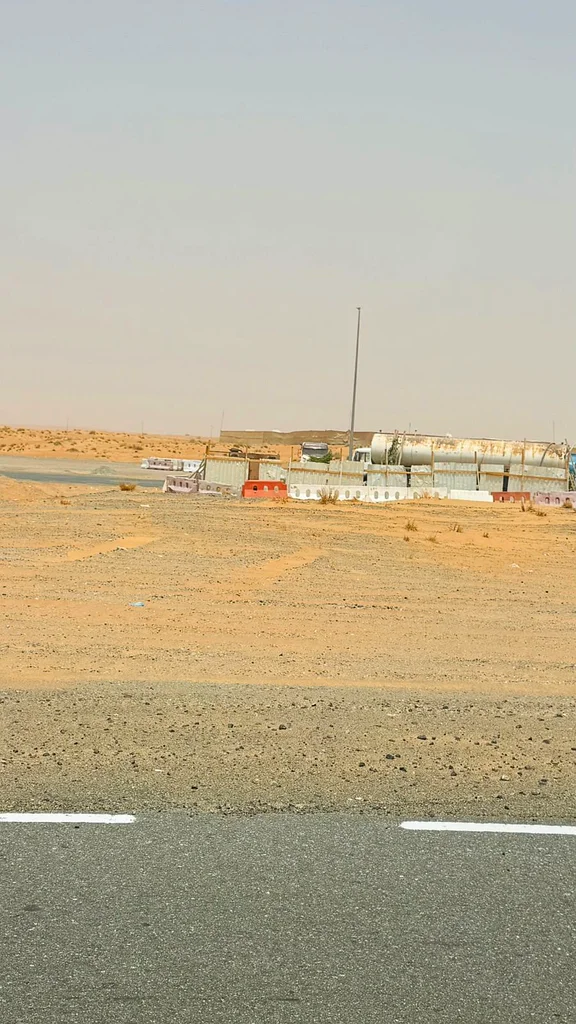 مستودع صناعي حر الملكية - مركز صناعي للأنشطة التجارية الصناعية63820961646465112