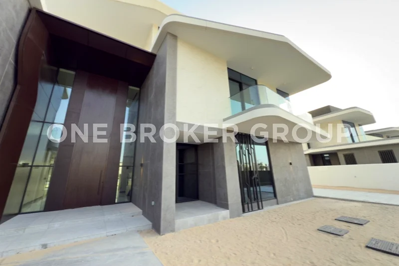 Ultra-Luxury Villa | 6B + Maids | Type V1064042581364611111
