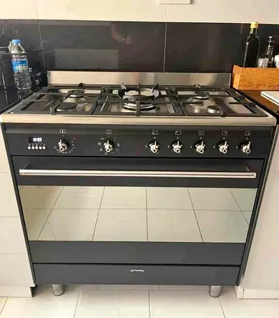 Smeg New Model 5 Burner Gas Electric Oven 90cm