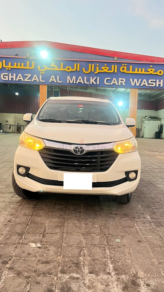 Reliable and spacious 7-seater car with a fuel-efficient engine and smooth performance. Perfect for63402408339201117