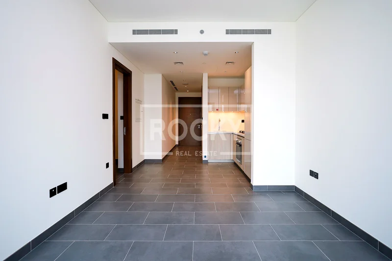 الطابق العالي I شاغر I مطبخ مجهز64018183411331110