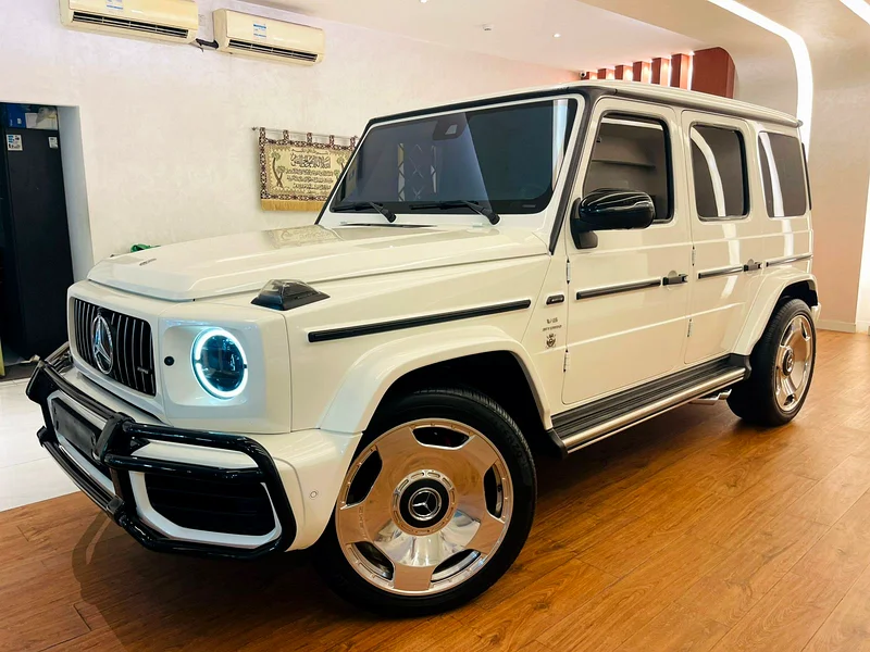 Mercedes G 63 AMG model 2020 night package original paint with full service history inside red63402413479810111