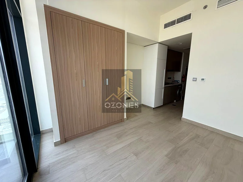 صفقة ساخنة، استوديو للبيع في عزيزي ريفيرا63975642688387111