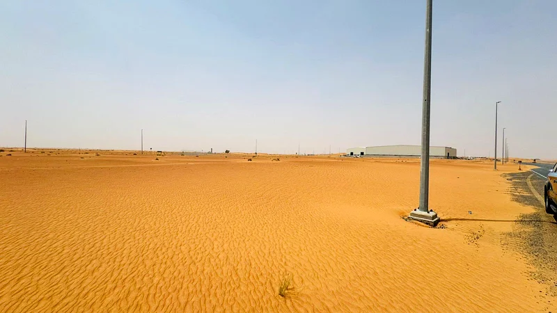 تقدم جولدن غالاكسي أرضًا صناعية للبيع في موقع متميز في مدينة القصيميّة63821147199235111