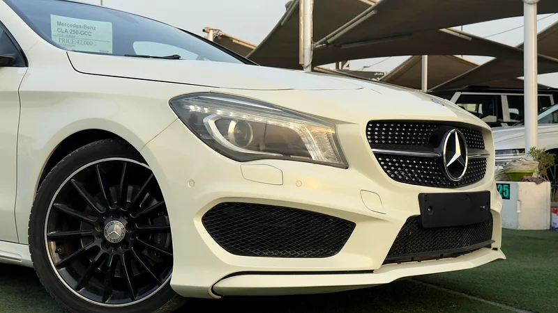 Mercedes CLA 250 - 2015 4matic - excellent condition-Cash Or 1,487 Monthly63399935208450111