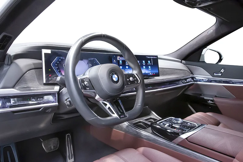 BMW 735i M Sport Individual (Ref# 149957)63411930861443114